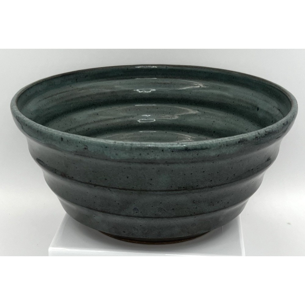 Studio Art Pottery Ribbed Bowl Denim Blue Speckled Glaze‎ Hand Thrown 8.75 x 4"